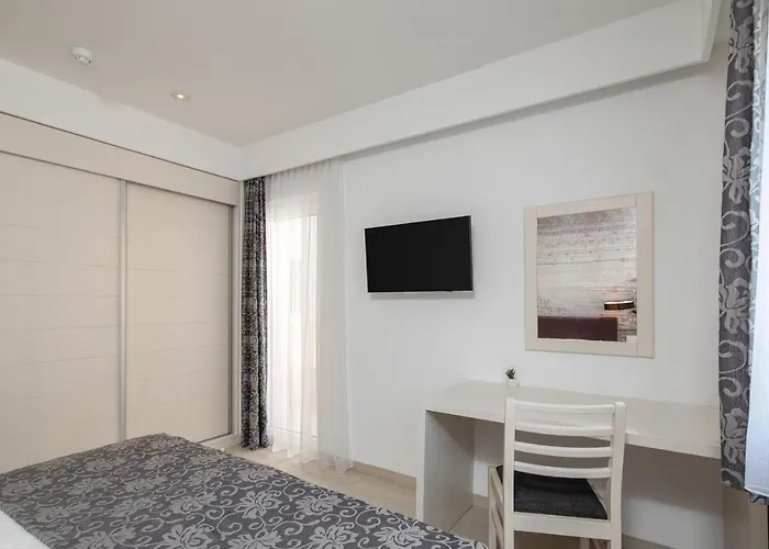 Tamaris Hotel 4*